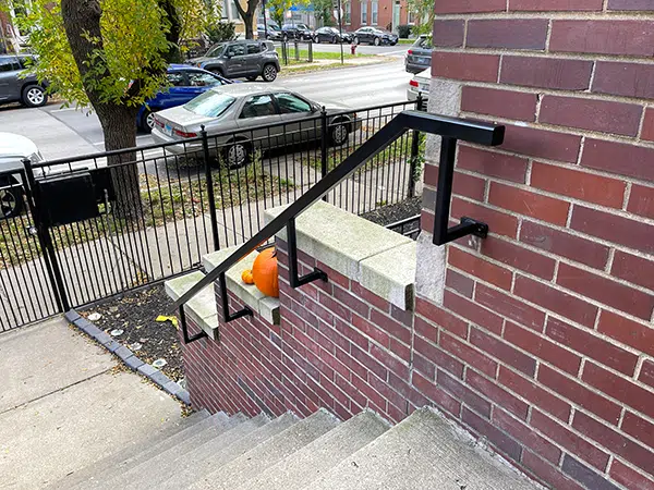 Exterior modern wall handrail | Best Chicago Handrails