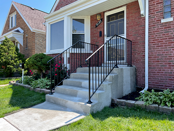 Custom Exterior Railings | Best Chicago Railings