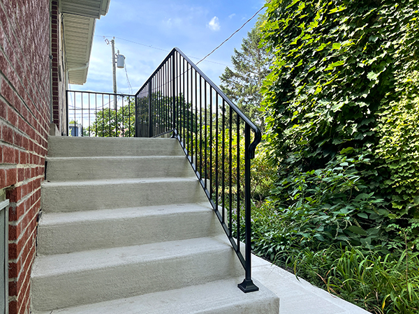 Custom Exterior Railings | Best Chicago Railings