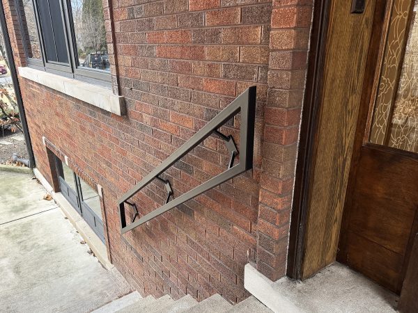 Exterior double-rail handrail