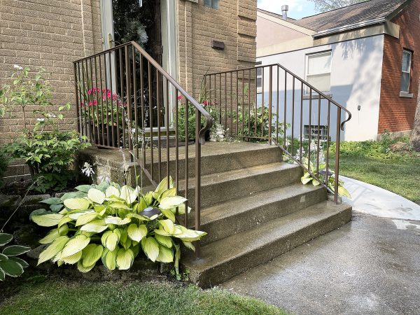 Custom porch railing with molded caprail