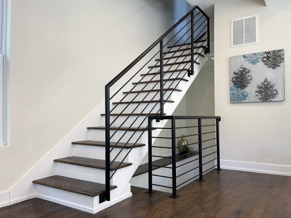 Interior horizontal railings with round frame and round rods