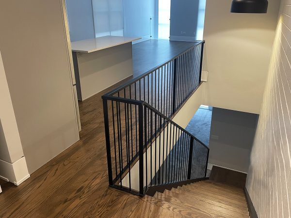 Vertical picket railings for stairs | Best Chicago Railings
