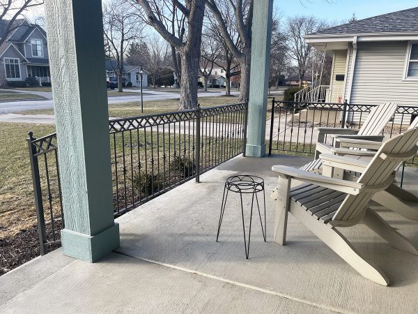 Exterior decorative railings with zig zag pattern | Best Chicago Railings