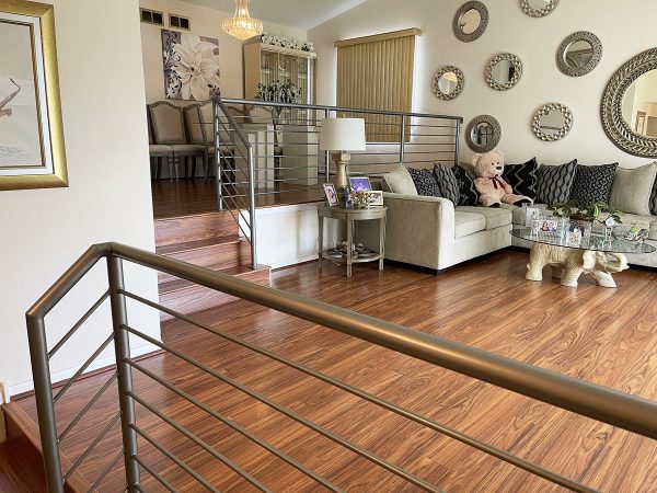 Interior horizontal round pipe railing | Best Chicago Railings