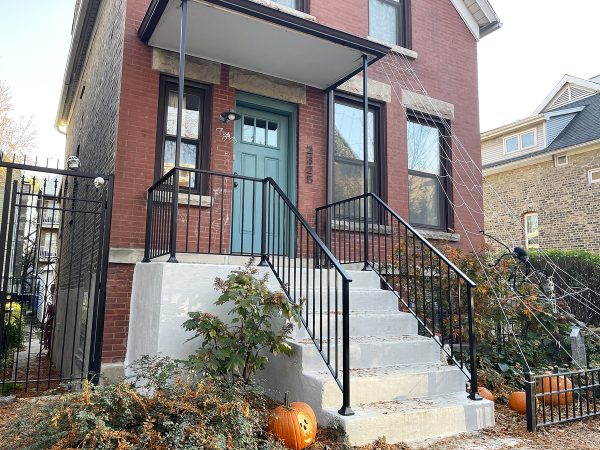 Front porch railings with awning supports