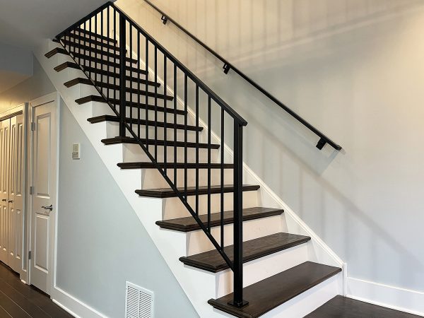 Stair railing with vertical bars