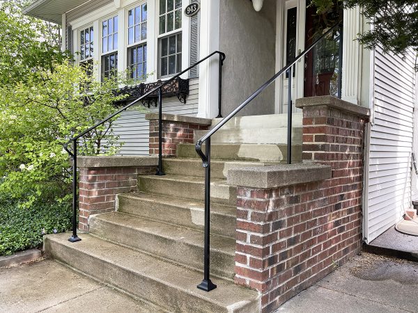 Exterior traditional molded caprail handrails