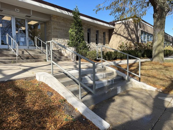 ADA Railing with two horizontal bars